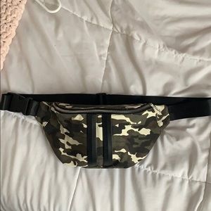 Camo fanny pack